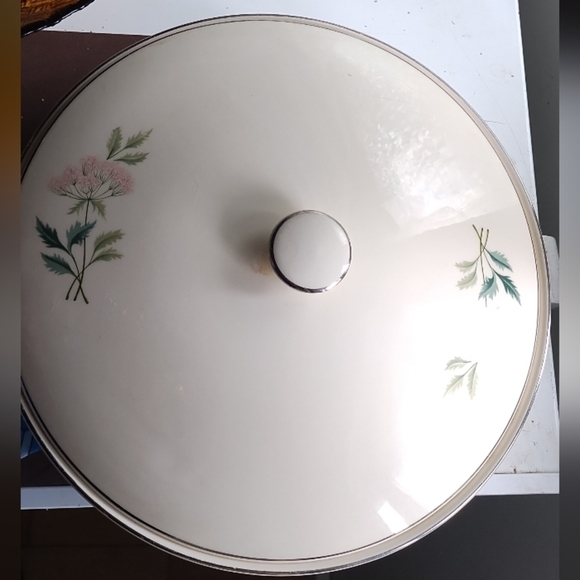 Gft? iLifetime China Co. "Ming pattern"  round lidded serving bowl and platter - Picture 5 of 13